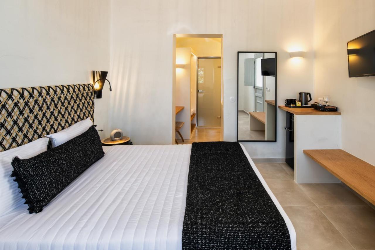 ثيرا Hill Suites المظهر الخارجي الصورة